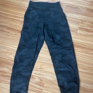 Lululemon Jogger Camo